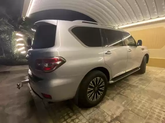Usado Nissan Patrol Venta en Doha #5551 - 1  image 